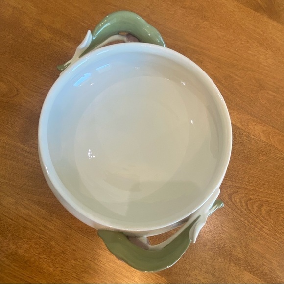 Goebel W Germany Vintage White  Porcelain w/Tulip Handle Dinnerware Serving Bowl - Picture 15 of 15